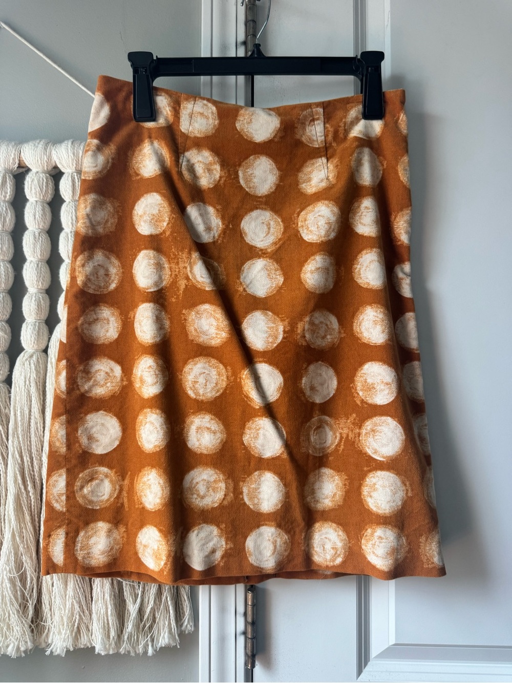 Anthropologie Maeve Career Casual Pencil Skirt Faux Suede Camel & Beige Size 2 - Picture 2 of 4